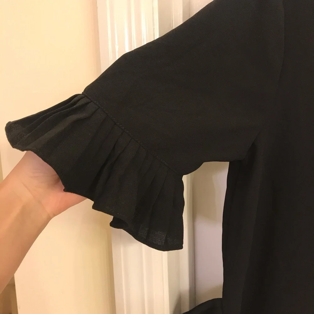 Carmen Marc Valvo Pleated-Trim Elbow-Sleeve Blouse - Picture 8 of 13